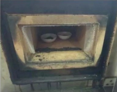 圖1. RTO爐白色結晶物升華