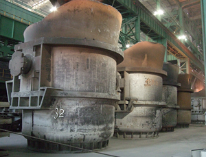 鐵水包內襯耐火材料由哪三層組成？作用是什么？